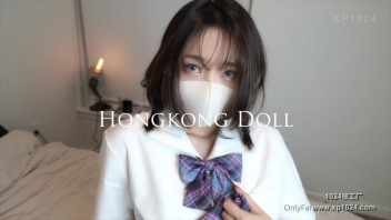 ดูหนังโป๊โอลี่แฟน HongKongDoll นักเรียนร่านหีวัยใจแตกตื่นแต่งตัวไปเรียนแต่เช้า แต่กับโดดเรียนหนีตามผู้ชายมาให้เย่อหีถึงห้อง ฟอร์มอมควยเหมือนไม่อยากแต่ดูดอย่างเซียน